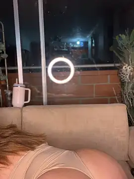 ValerieHilton online show from 02/14/25, 01:13