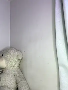 ValerieHilton online show from 11/27/25, 09:26