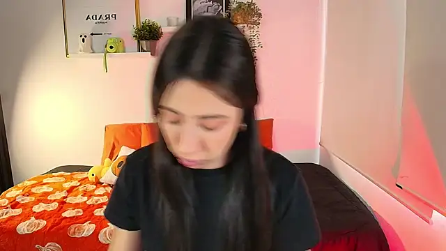 lilyy evanss online show from 11/07/25, 09:52