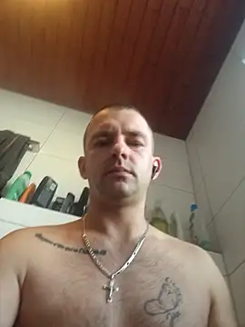 Snapshot of magicSeX4You chatting on 02/17/25, 02:06 magicSeX4You online show from 02/17/25, 02:06