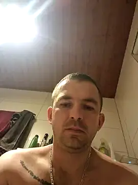 Snapshot of magicSeX4You chatting on 02/04/25, 09:20 magicSeX4You online show from 02/04/25, 09:20