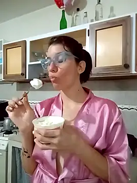 Luna-e-Franco1 online show from 03/07/25, 03:08