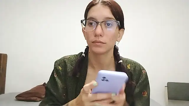 Luna-e-Franco1 online show from 12/15/25, 11:53