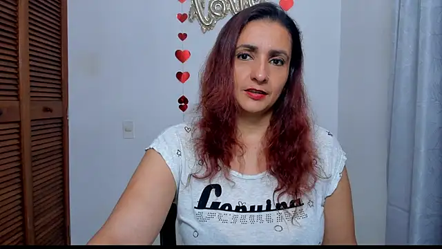 xulay11 online show from 10/26/25, 04:35