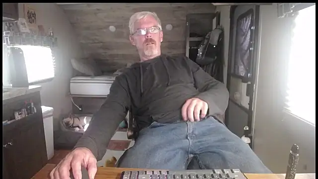 Di9ital069 online show from 11/10/25, 06:35