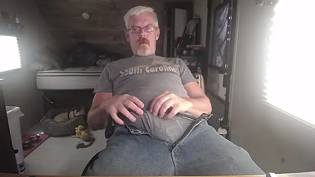 Snapshot of Di9ital069 chatting on 04/06/26, 06:42 Di9ital069 online show from 04/06/26, 06:42