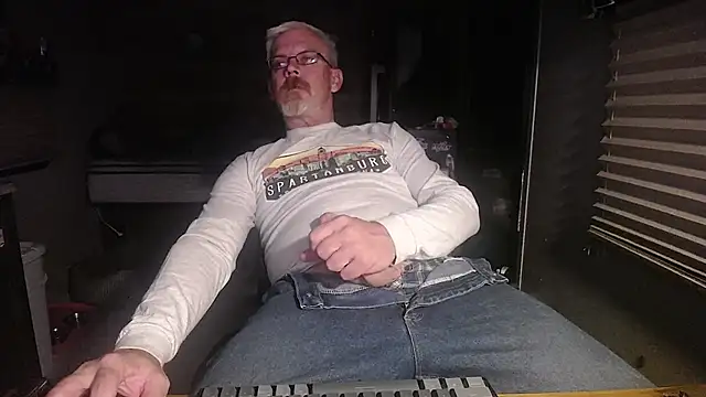 Snapshot of Di9ital069 chatting on 03/11/26, 03:55 Di9ital069 online show from 03/11/26, 03:55