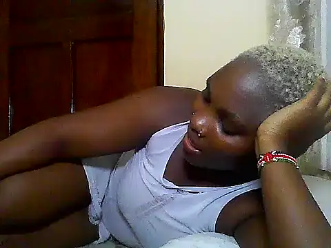 Snapshot of SexyKimberly23 chatting on 04/17/26, 08:22 SexyKimberly23 online show from 04/17/26, 08:22