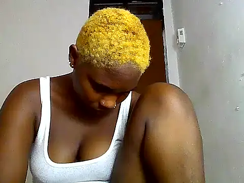 Snapshot of SexyKimberly23 chatting on 10/13/25, 07:21 SexyKimberly23 online show from 10/13/25, 07:21