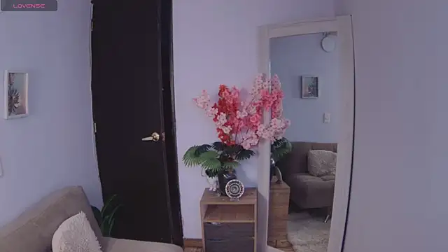 Lucy Princes online show from 09/14/25, 04:57