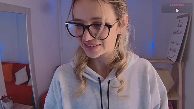 Lucy Princes online show from 01/27/25, 06:09