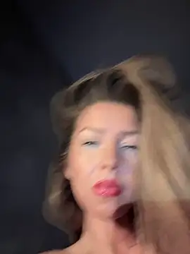 Snapshot of SonyaD_ chatting on 02/20/25, 05:23 SonyaD online show from 02/20/25, 05:23