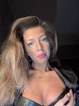 Snapshot of SonyaD_ chatting on 03/12/25, 02:52 SonyaD online show from 03/12/25, 02:52