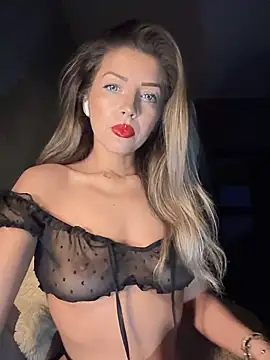 Snapshot of SonyaD_ chatting on 03/09/25, 06:50 SonyaD online show from 03/09/25, 06:50