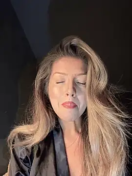 Snapshot of SonyaD_ chatting on 03/18/25, 03:23 SonyaD online show from 03/18/25, 03:23