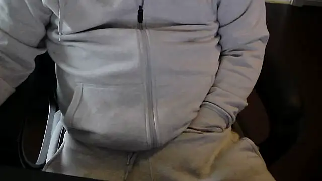 Snapshot of IrishCock30 chatting on 12/01/25, 10:05 IrishCock30 online show from 12/01/25, 10:05