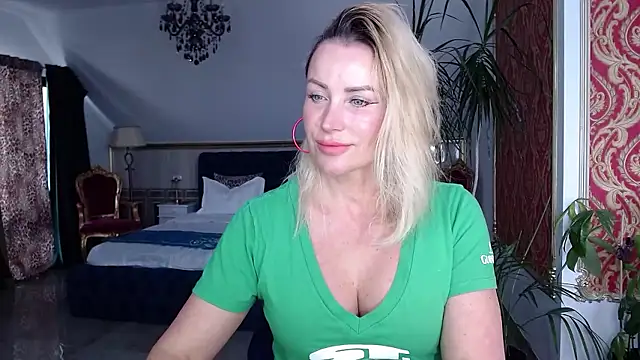 eyesangel22 online show from 01/10/26, 12:55