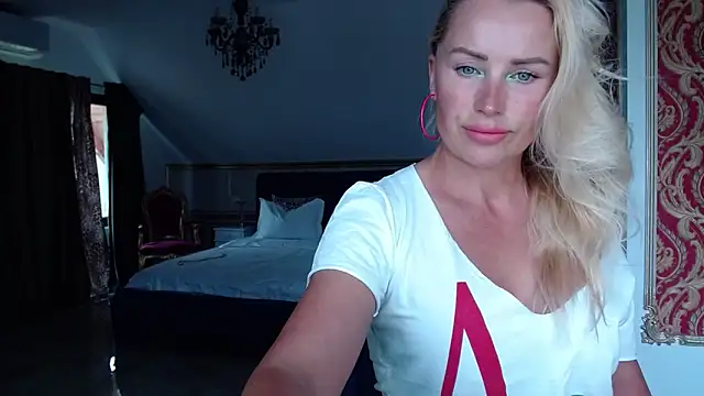 eyesangel22 online show from 09/25/25, 12:00