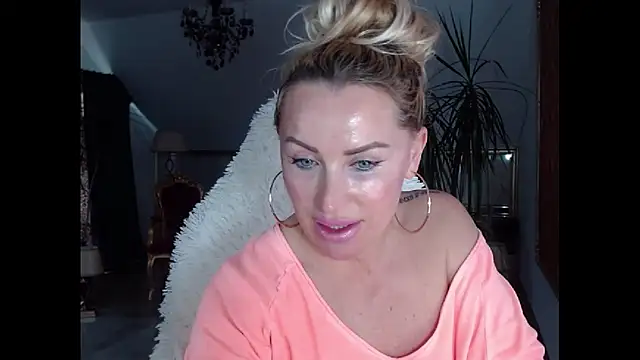 eyesangel22 online show from 03/13/25, 11:41