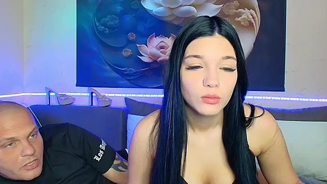 Snapshot of xDeepInLovexx chatting on 11/21/25, 11:42 xDeepInLovexx online show from 11/21/25, 11:42