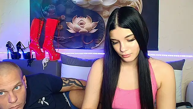 Snapshot of xDeepInLovexx chatting on 12/01/25, 06:42 xDeepInLovexx online show from 12/01/25, 06:42