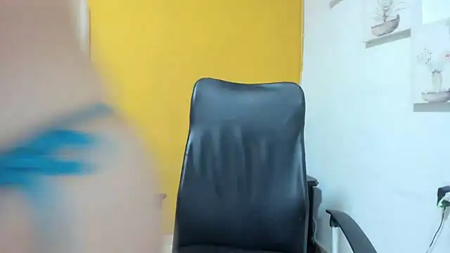 rousse sexyandhot online show from 11/27/25, 01:06