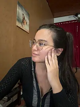 CamilaSofiia online show from 04/07/26, 11:06