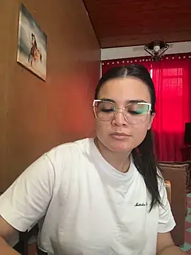 CamilaSofiia online show from 04/09/26, 10:16