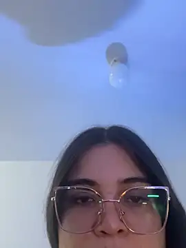 CamilaSofiia online show from 11/30/25, 04:35