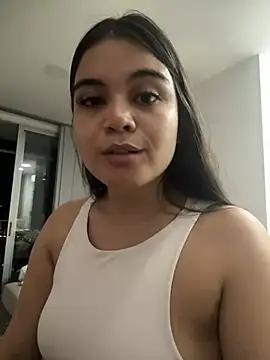 Snapshot of CamilaSofiia chatting on 06/14/26, 01:24 CamilaSofiia online show from 06/14/26, 01:24