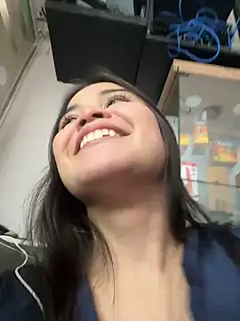 CamilaSofiia online show from 03/17/25, 07:58