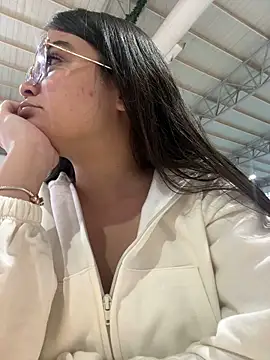 CamilaSofiia online show from 01/15/26, 10:24