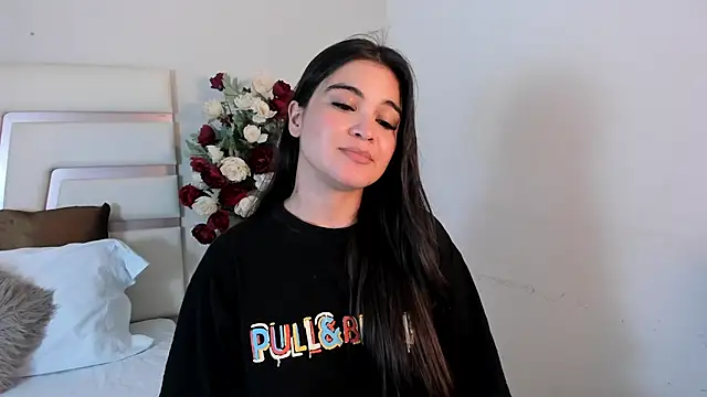 CamilaSofiia online show from 03/21/25, 07:35