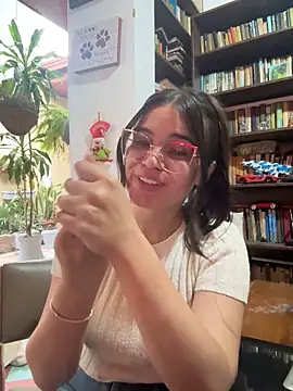 CamilaSofiia online show from 02/25/26, 10:42