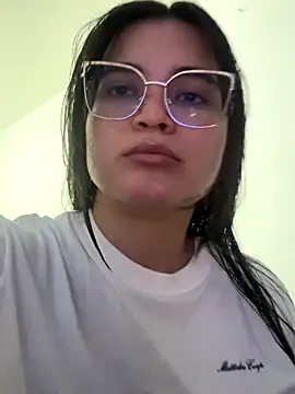 CamilaSofiia online show from 12/17/25, 12:26