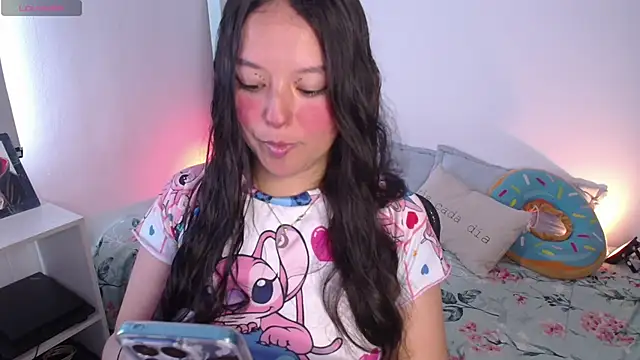 Lexie Thompson10 online show from 10/08/25, 07:14