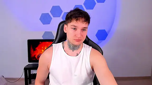 Chris Tyson online show from 12/16/25, 09:46