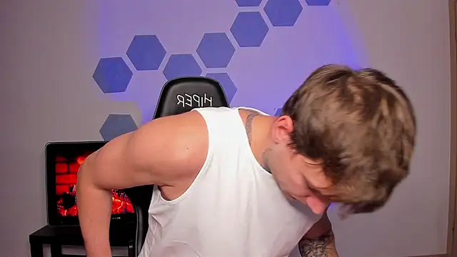 Chris Tyson online show from 10/03/25, 12:39