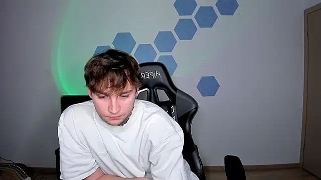 Chris Tyson online show from 11/22/25, 07:24