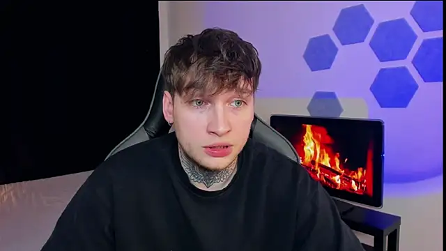 Chris Tyson online show from 02/12/25, 02:14