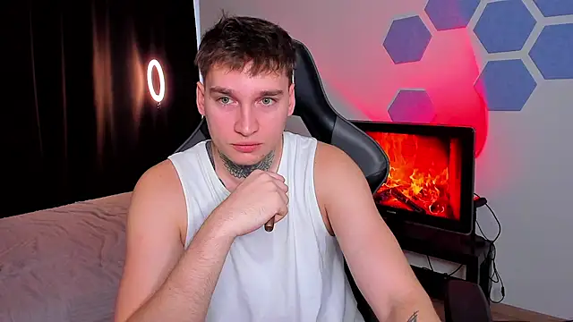 Chris Tyson online show from 12/01/25, 07:20