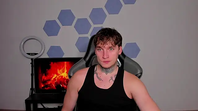 Chris Tyson online show from 10/22/25, 09:24