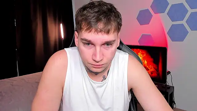 Chris Tyson online show from 12/04/25, 06:23