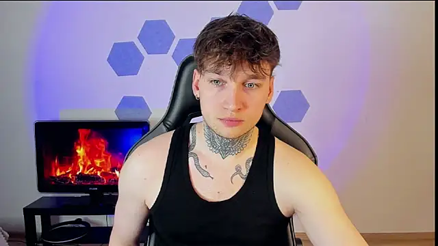 Chris Tyson online show from 03/08/25, 02:34