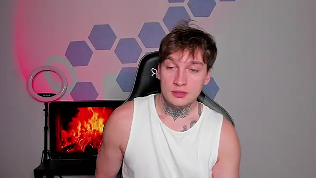 Chris Tyson online show from 10/23/25, 10:19