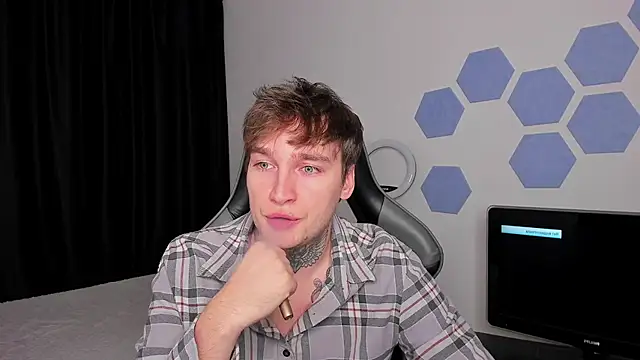 Chris Tyson online show from 10/18/25, 12:34