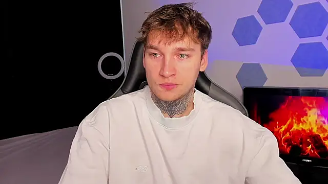 Chris Tyson online show from 10/06/25, 10:16