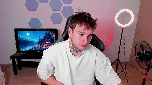 Chris Tyson online show from 09/08/25, 09:25