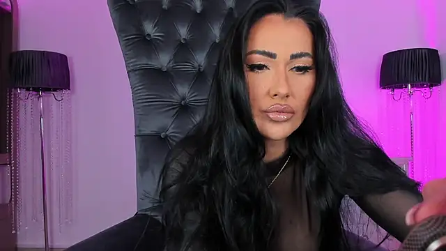 Snapshot of Mistress-Kennya chatting on 05/18/26, 02:11 Mistress-Kennya online show from 05/18/26, 02:11