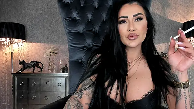 Snapshot of Mistress-Kennya chatting on 02/25/26, 08:30 Mistress-Kennya online show from 02/25/26, 08:30